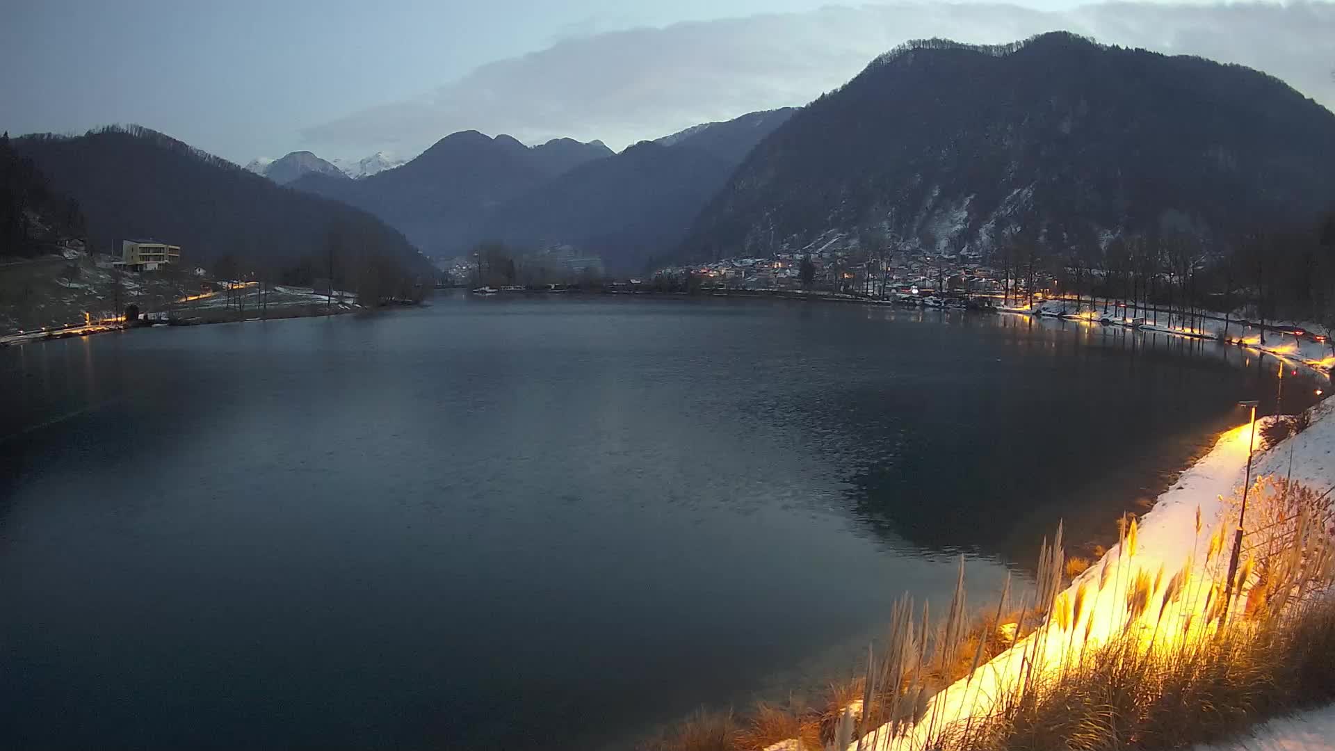 Web kamera Most na Soči – jezero