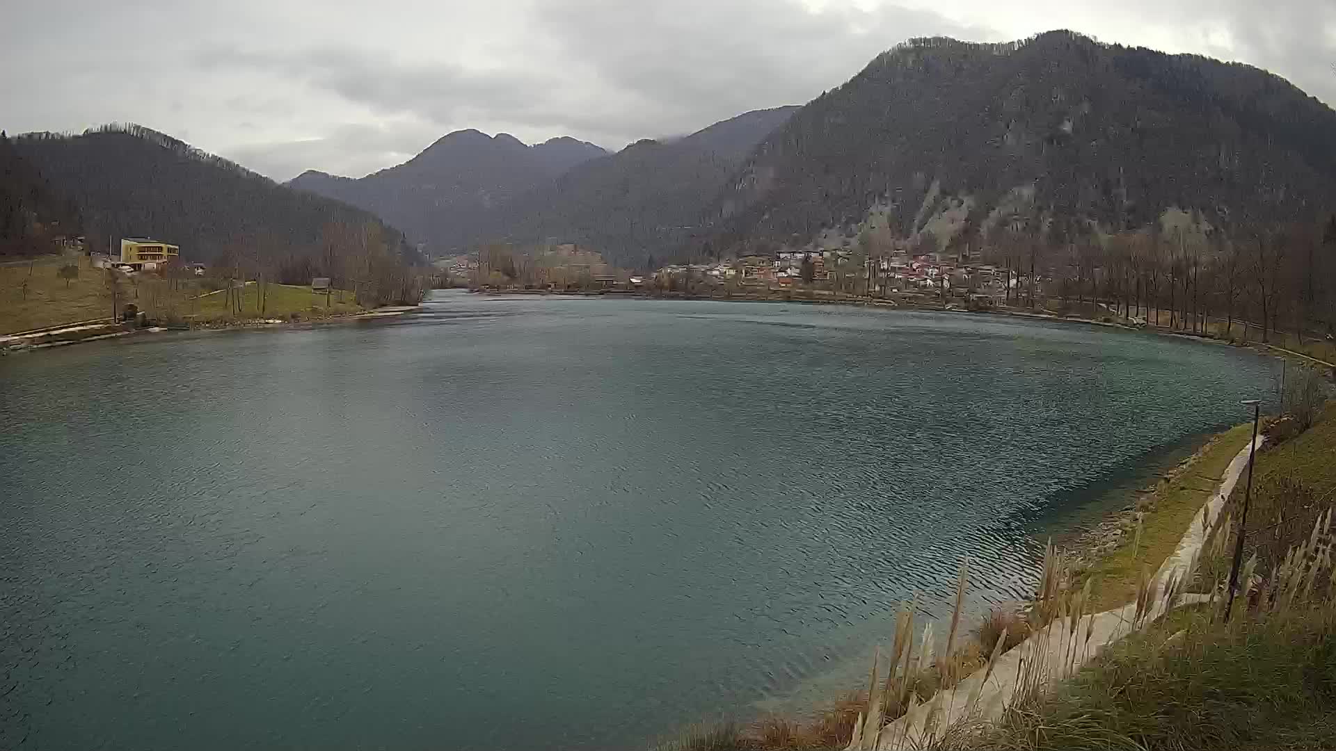 Spletna kamera Most na Soči – jezero