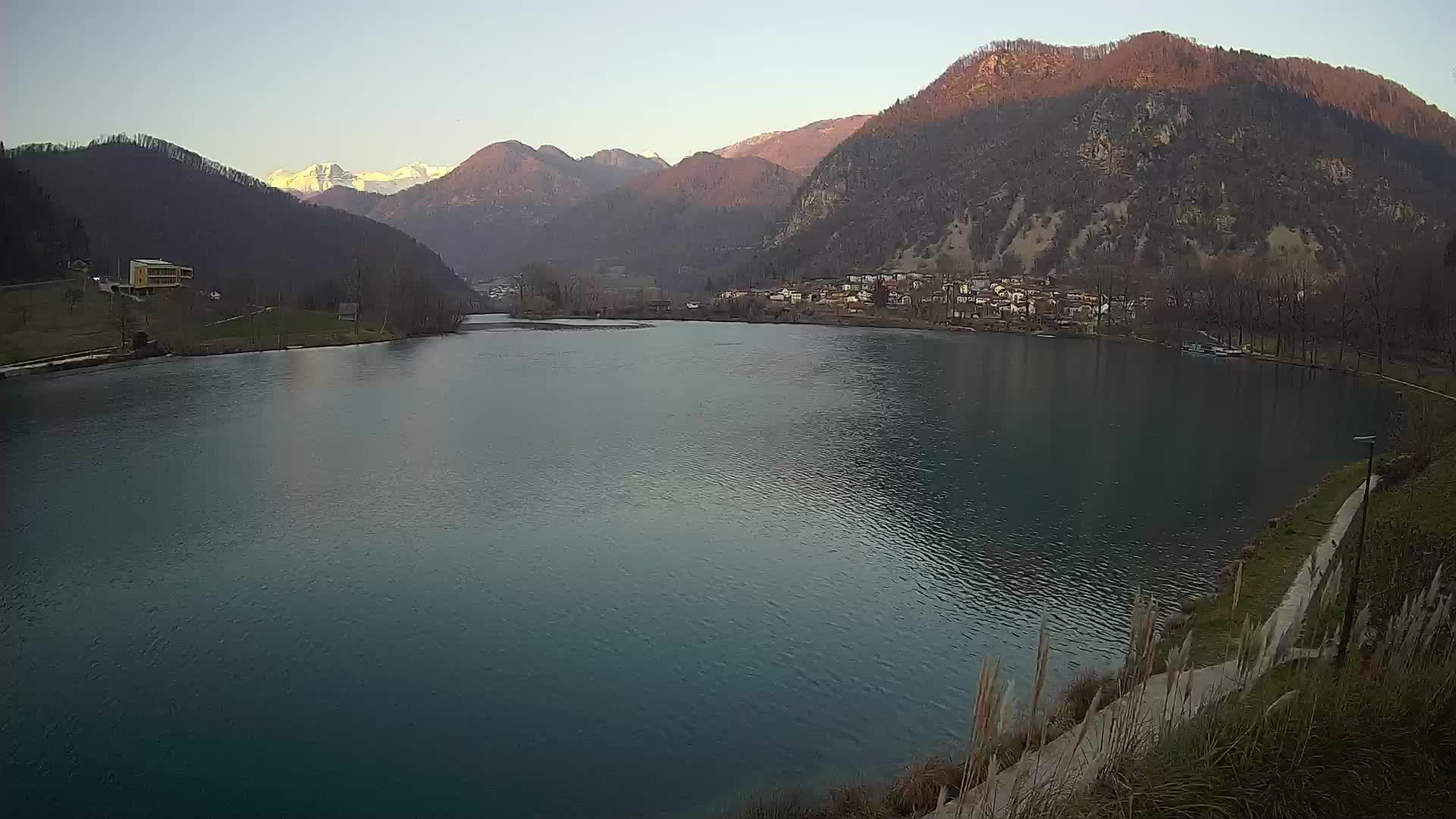 Spletna kamera Most na Soči – jezero