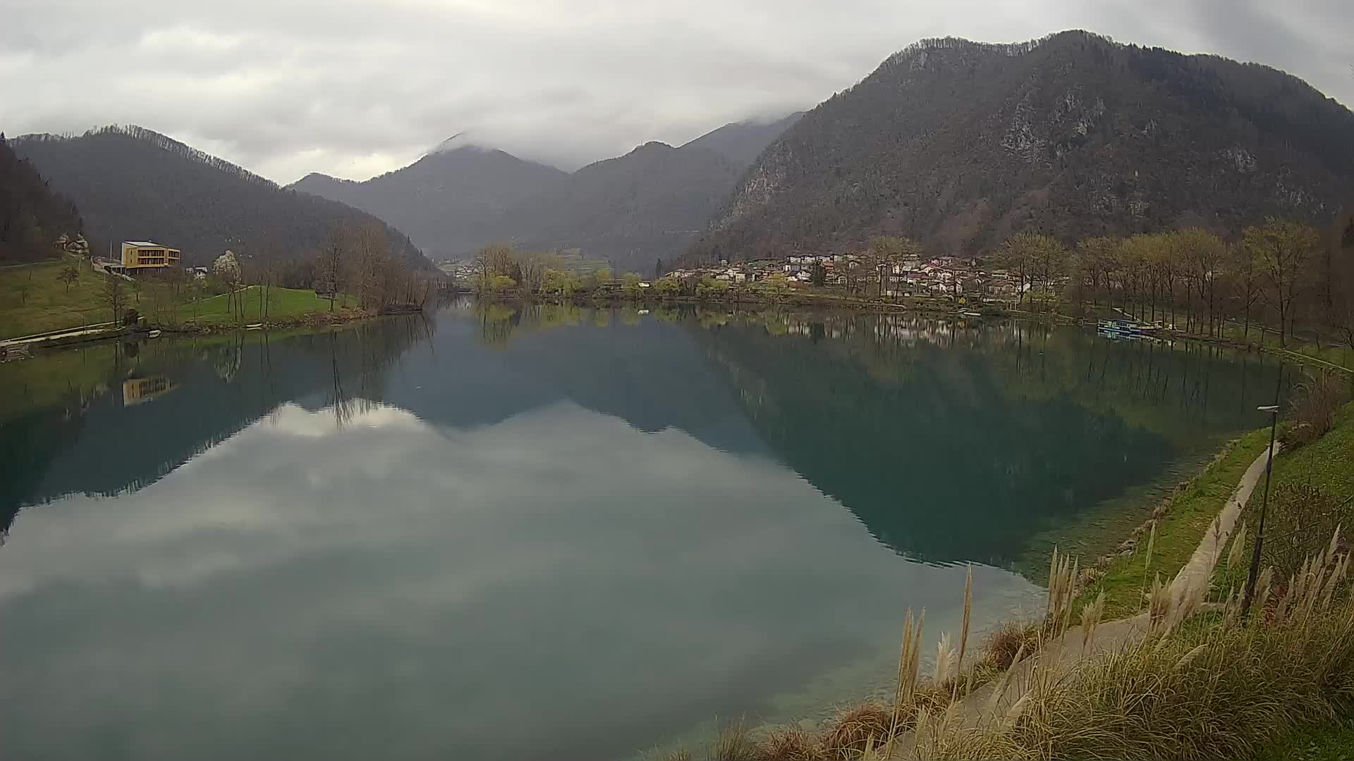 LIVE Webcam Most na Soči lake – Slovenia
