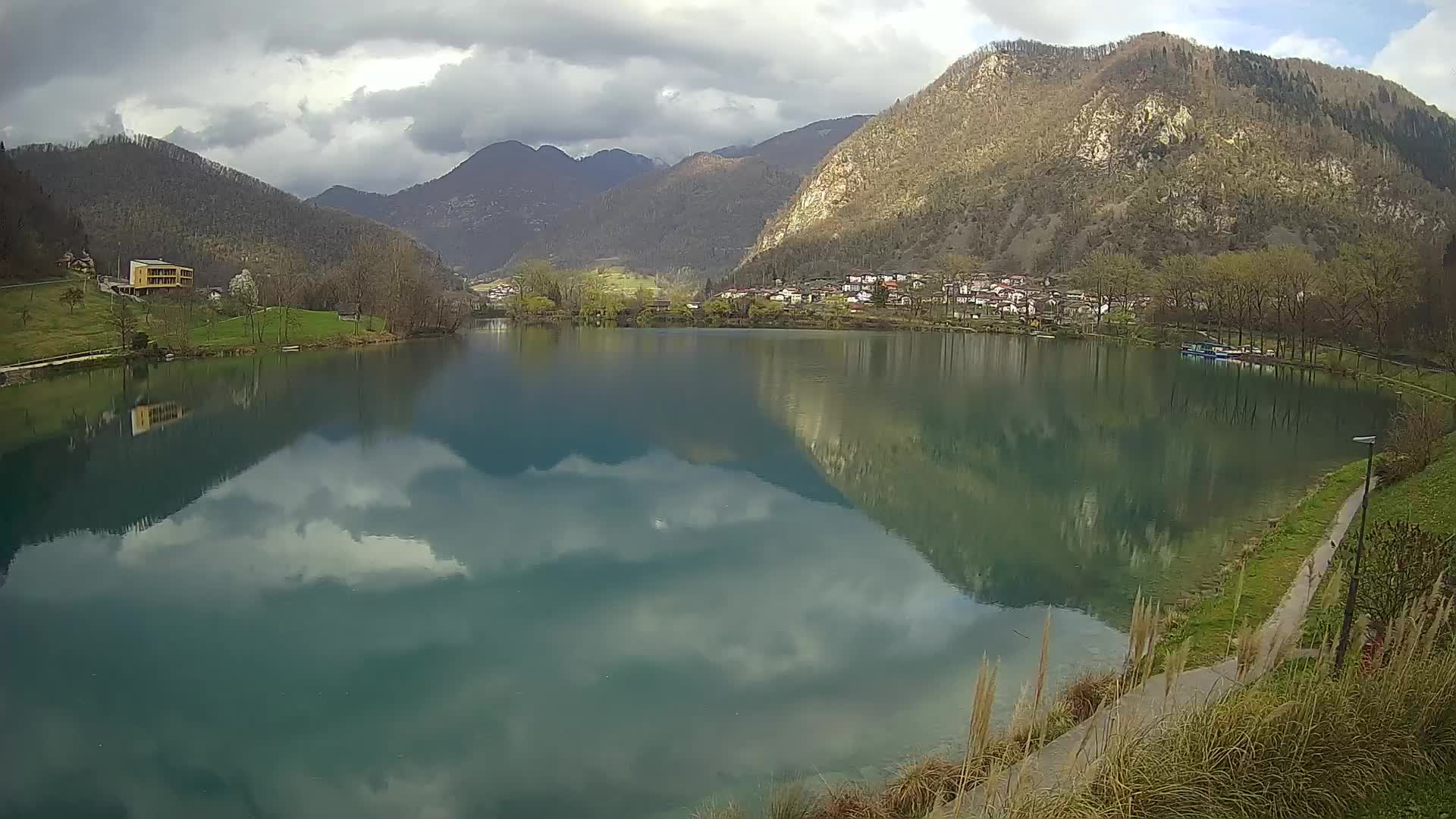 LIVEcam Most na Soči lago – Slovenia