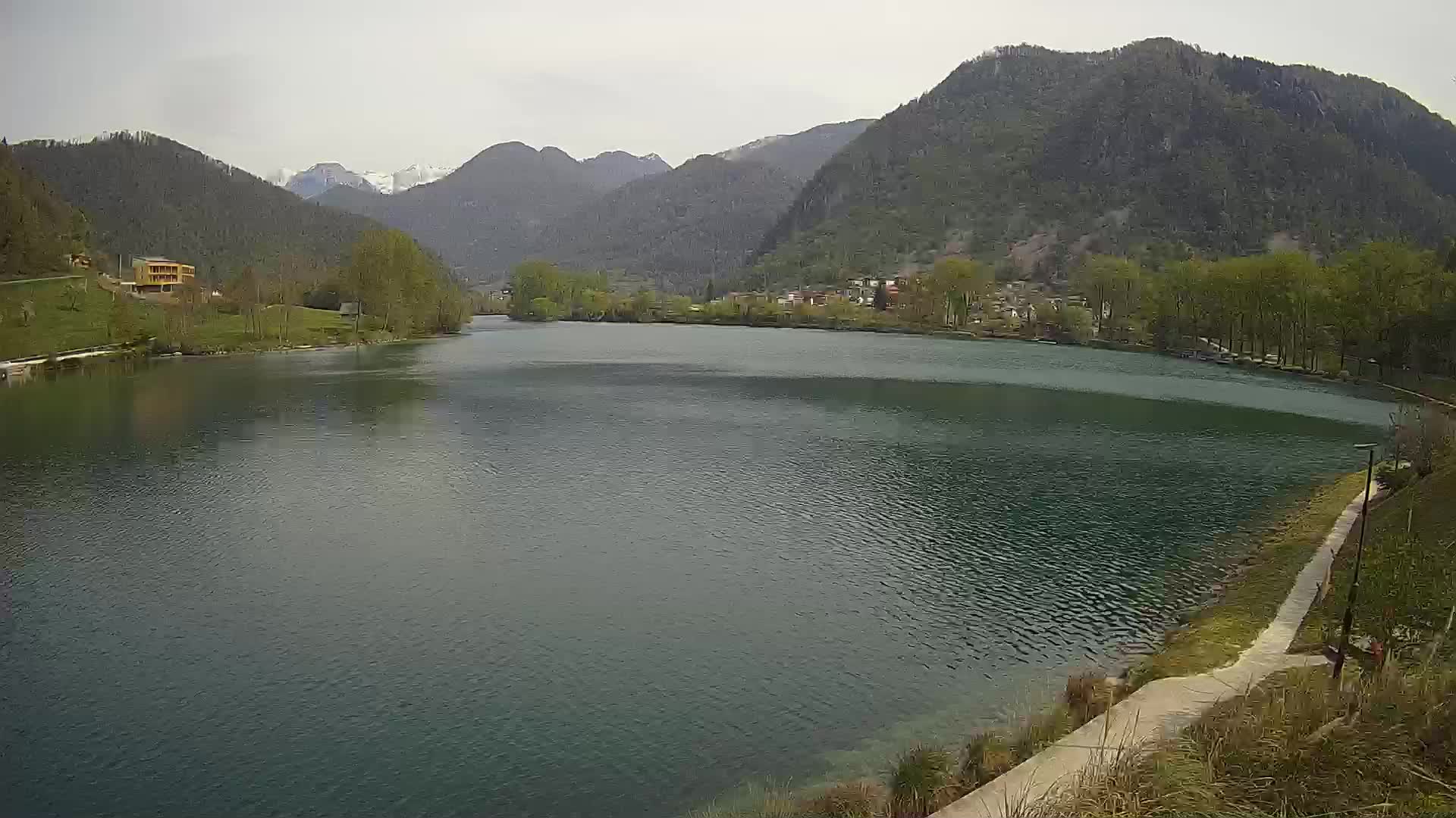 Web kamera Most na Soči – jezero