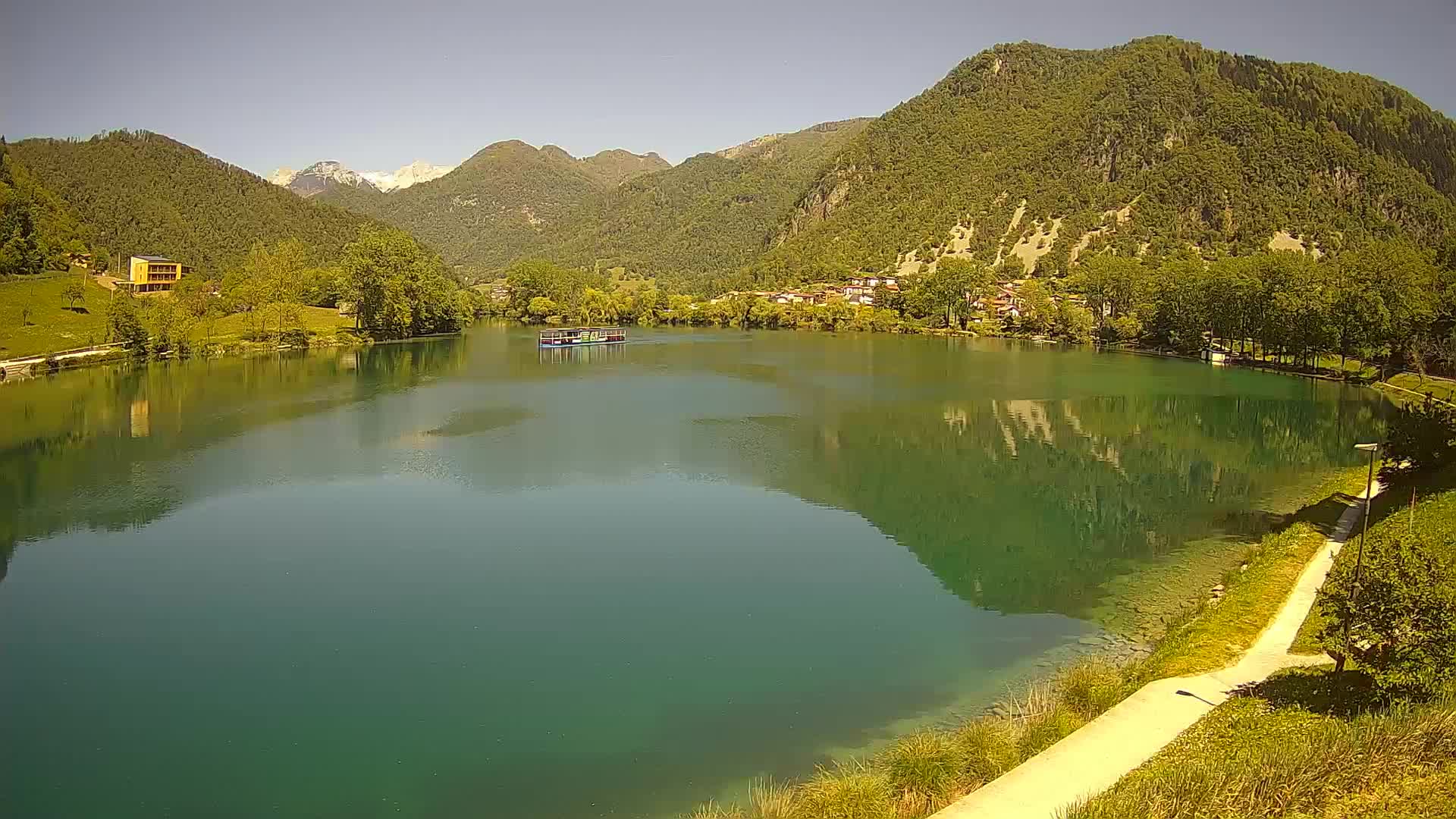 Web kamera Most na Soči – jezero