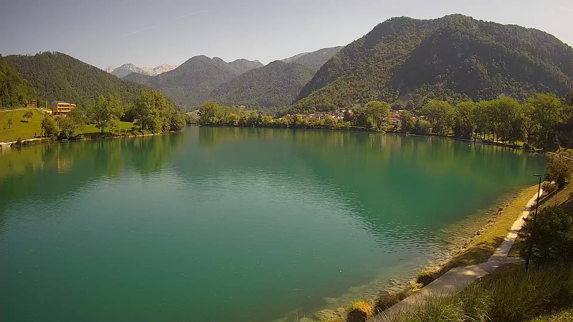 Web kamera Most na Soči – jezero