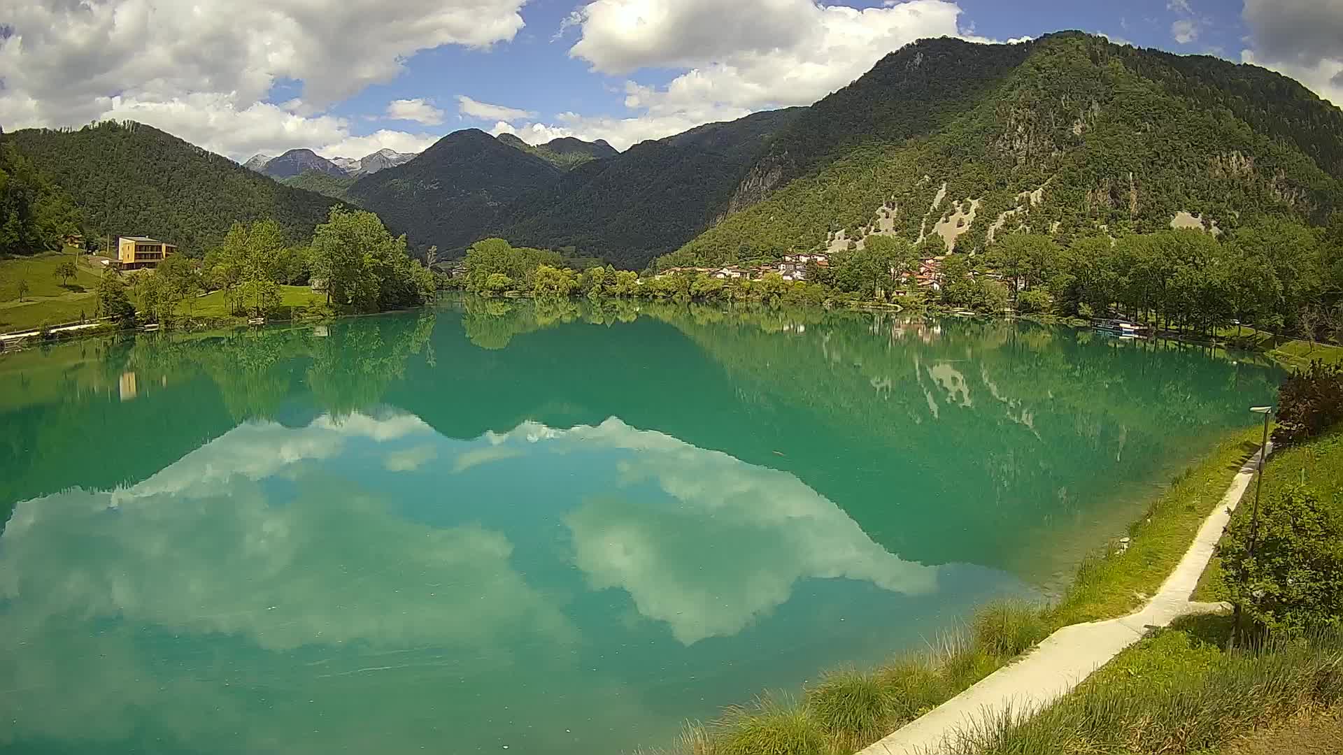 Spletna kamera Most na Soči – jezero