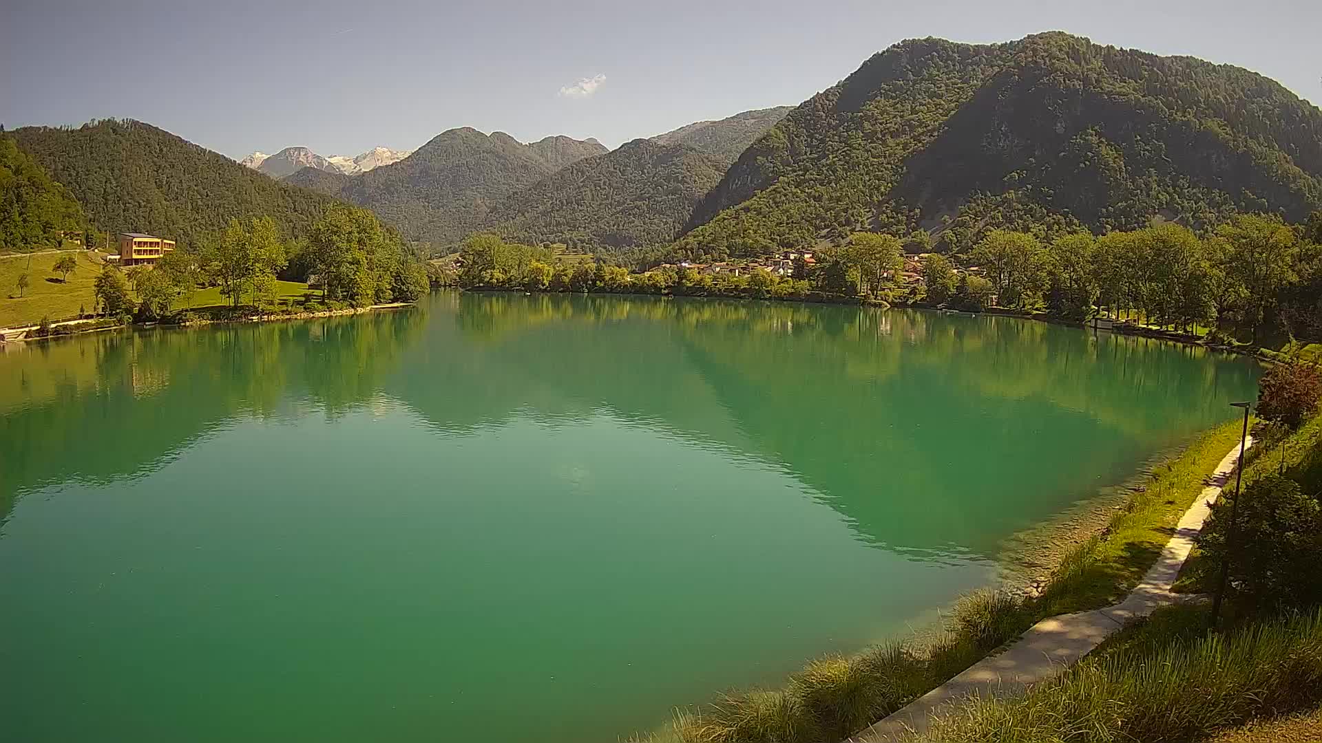 Web kamera Most na Soči – jezero