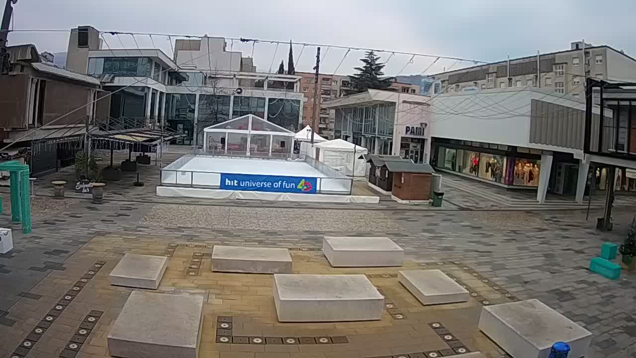 Caméra en direct Nova Gorica – Place Bevk | GO! 2025