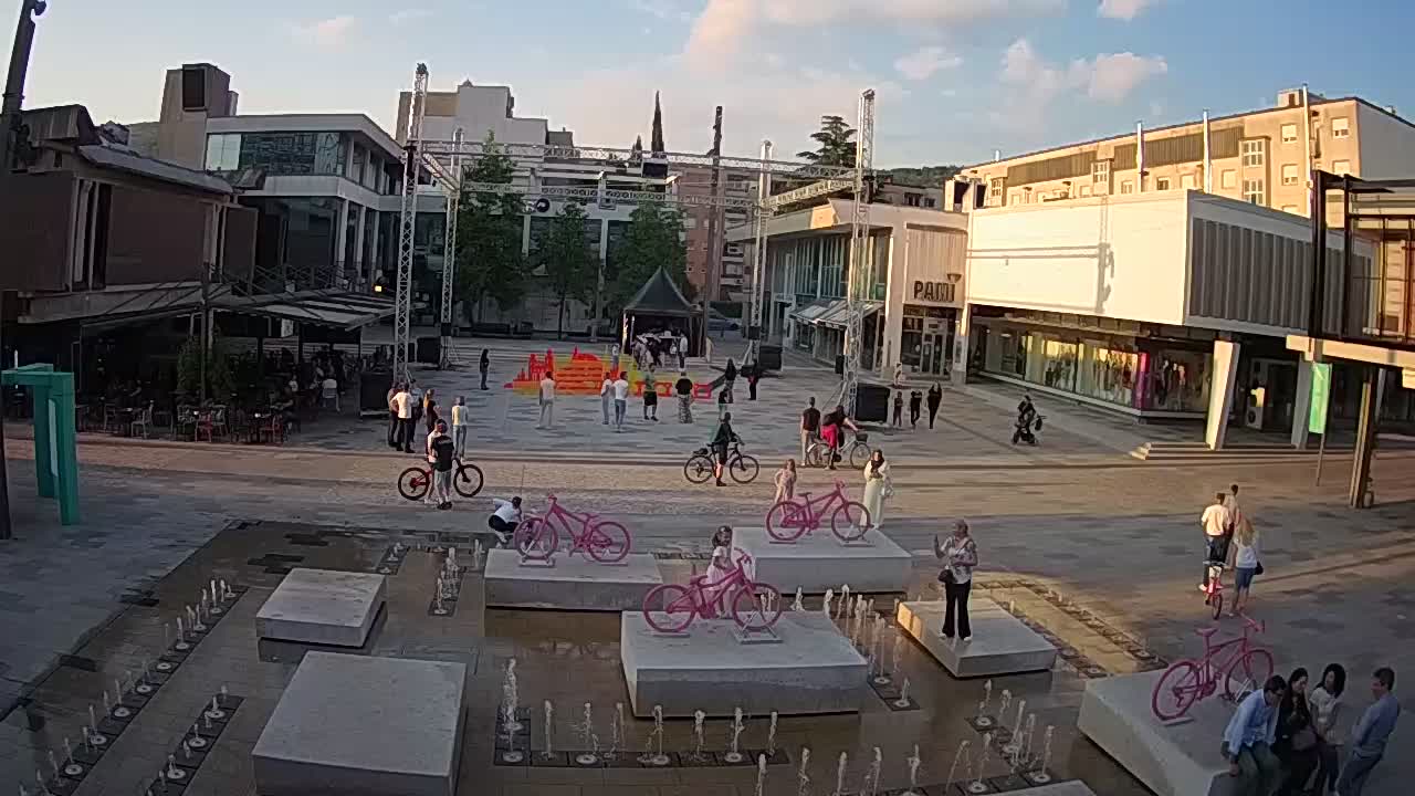 Caméra en direct Nova Gorica – Place Bevk | GO! 2025