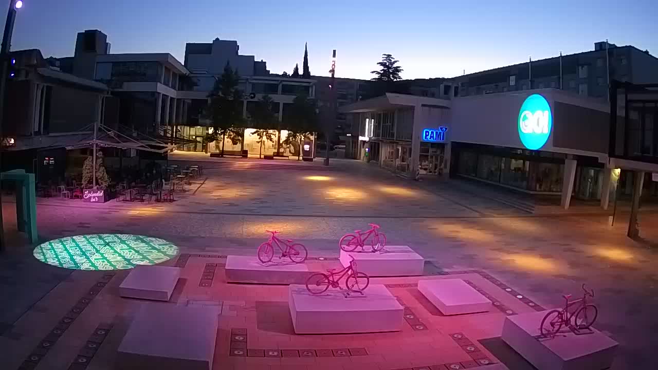 Caméra en direct Nova Gorica – Place Bevk | GO! 2025