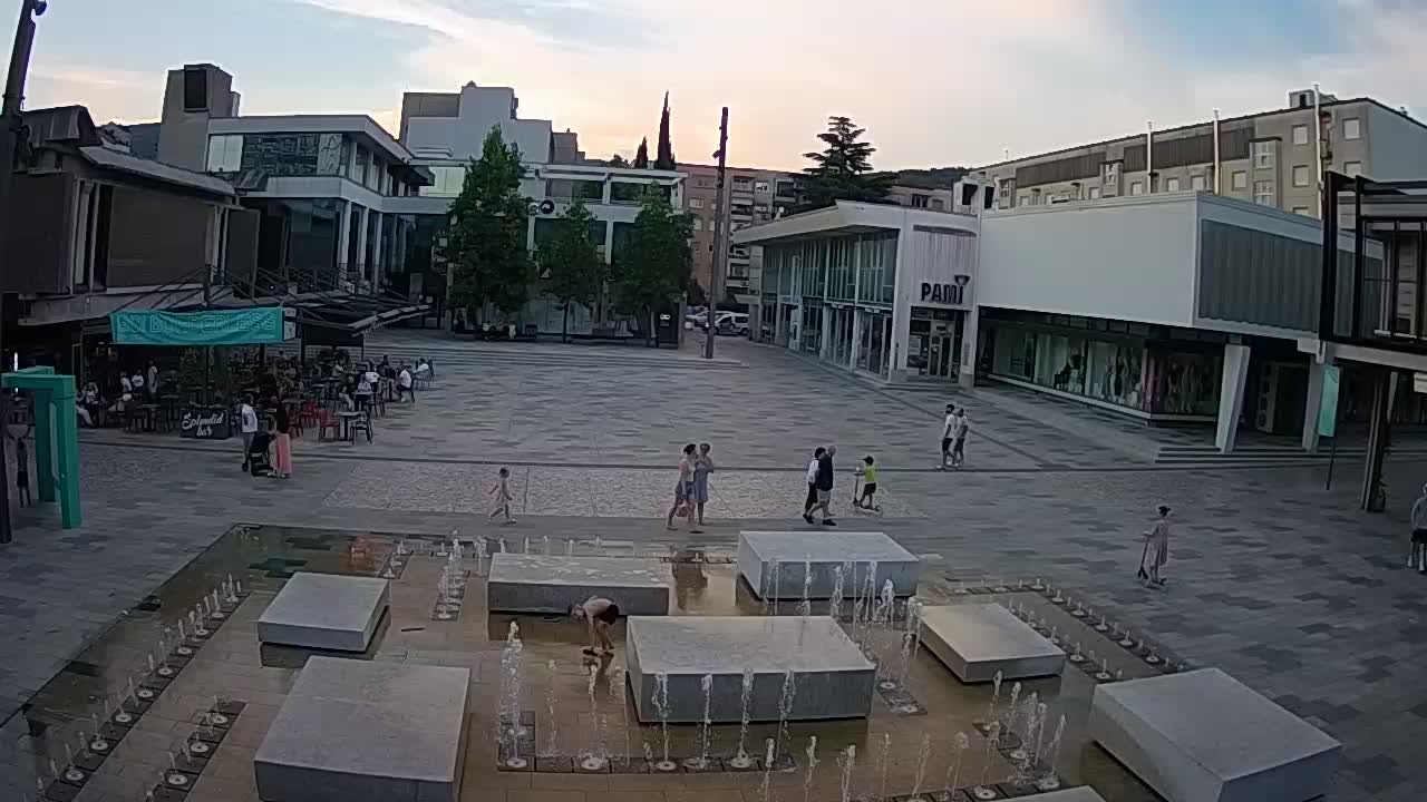 Caméra en direct Nova Gorica – Place Bevk | GO! 2025