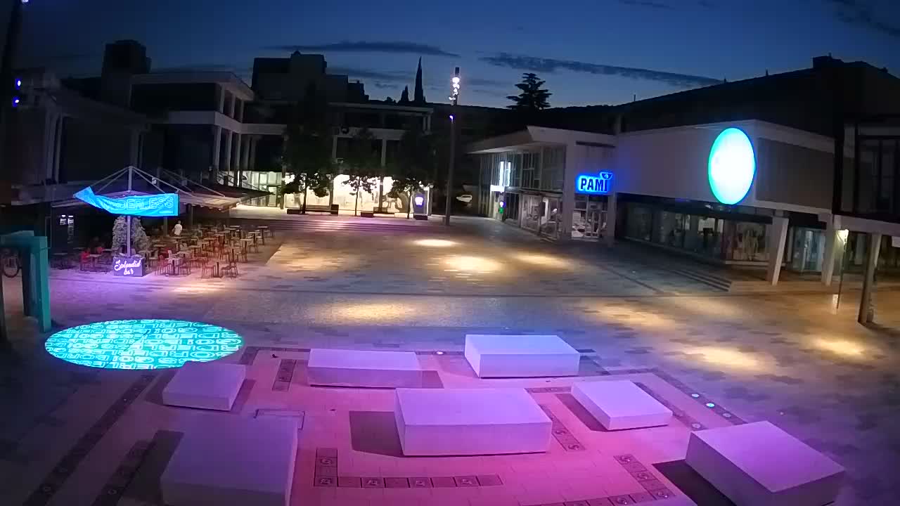 Caméra en direct Nova Gorica – Place Bevk | GO! 2025