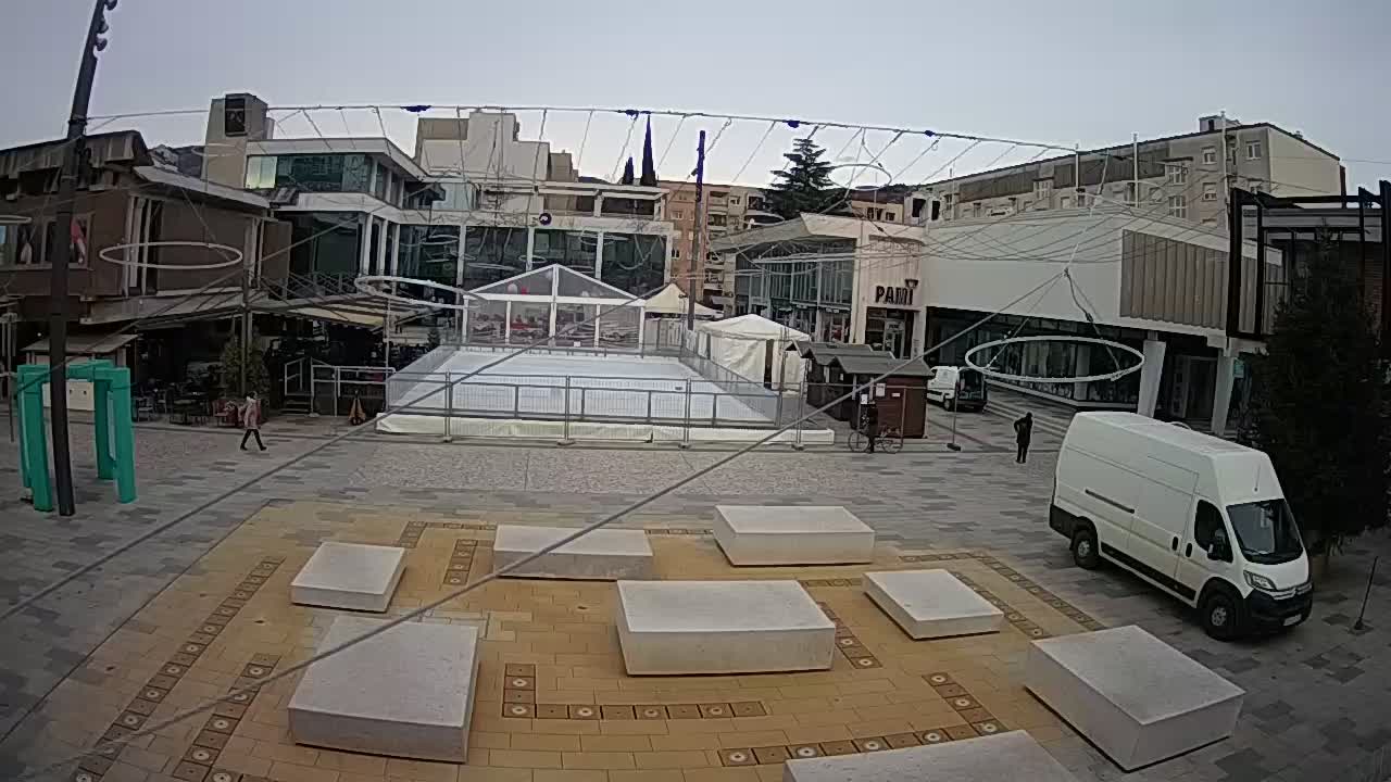 Caméra en direct Nova Gorica – Place Bevk | GO! 2025