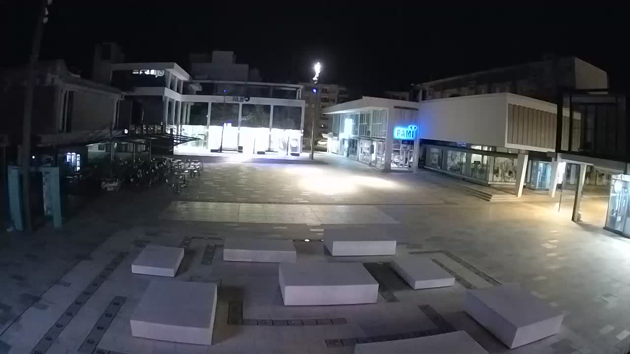 Caméra en direct Nova Gorica – Place Bevk | GO! 2025