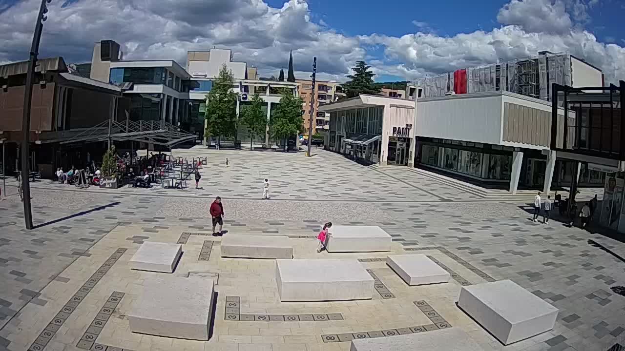 Caméra en direct Nova Gorica – Place Bevk | GO! 2025