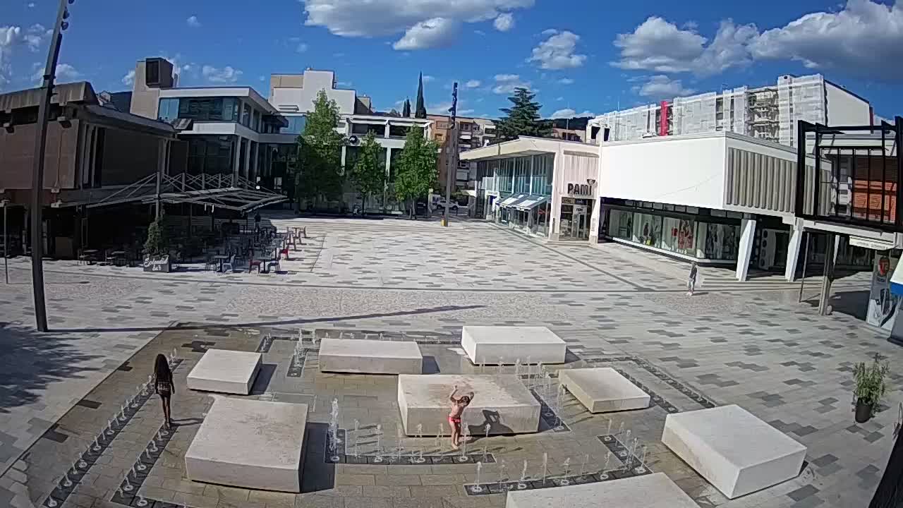 Caméra en direct Nova Gorica – Place Bevk | GO! 2025