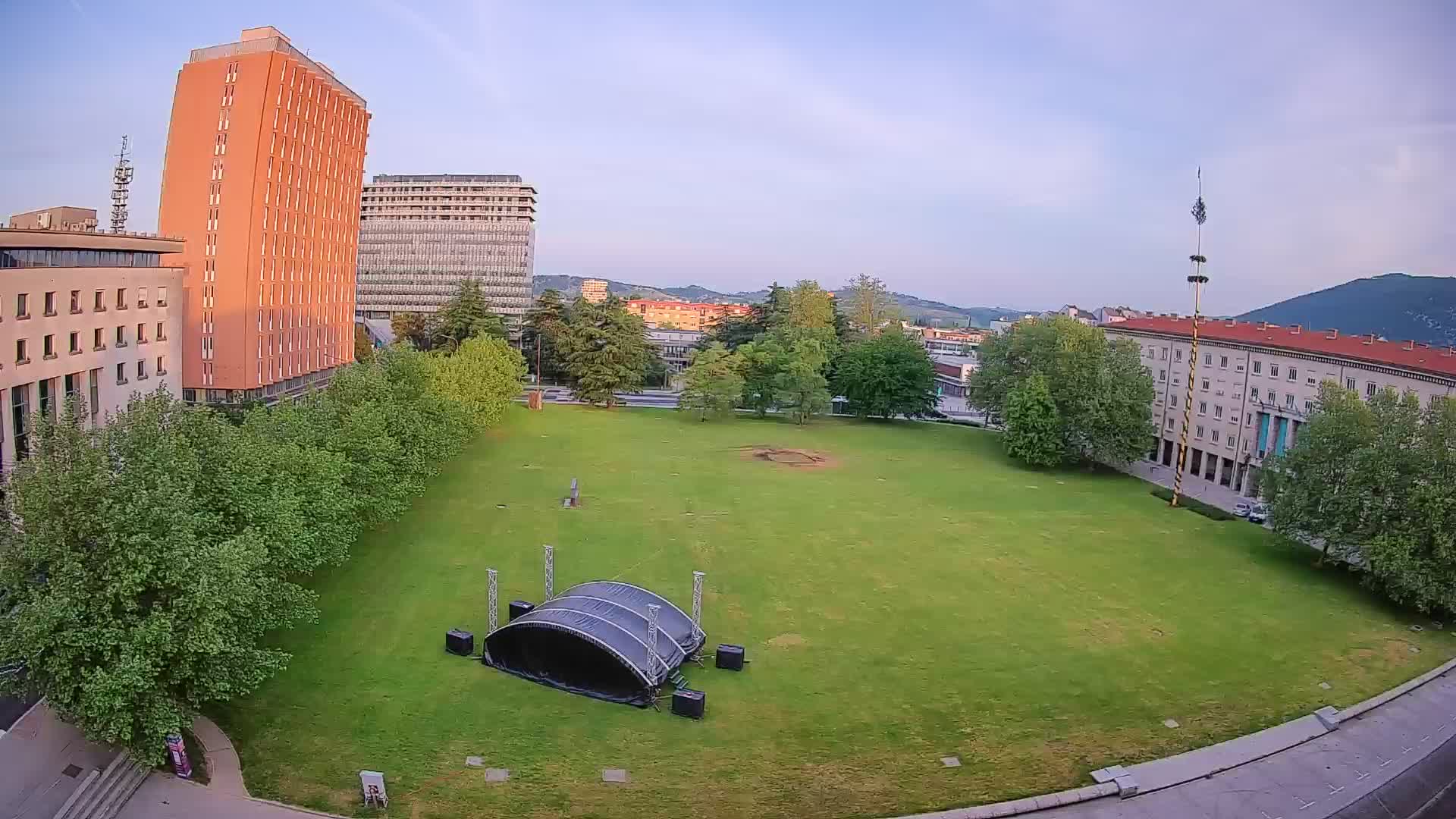 LIVEcam Nova Gorica webcam – Piazza Edvard Kardelj