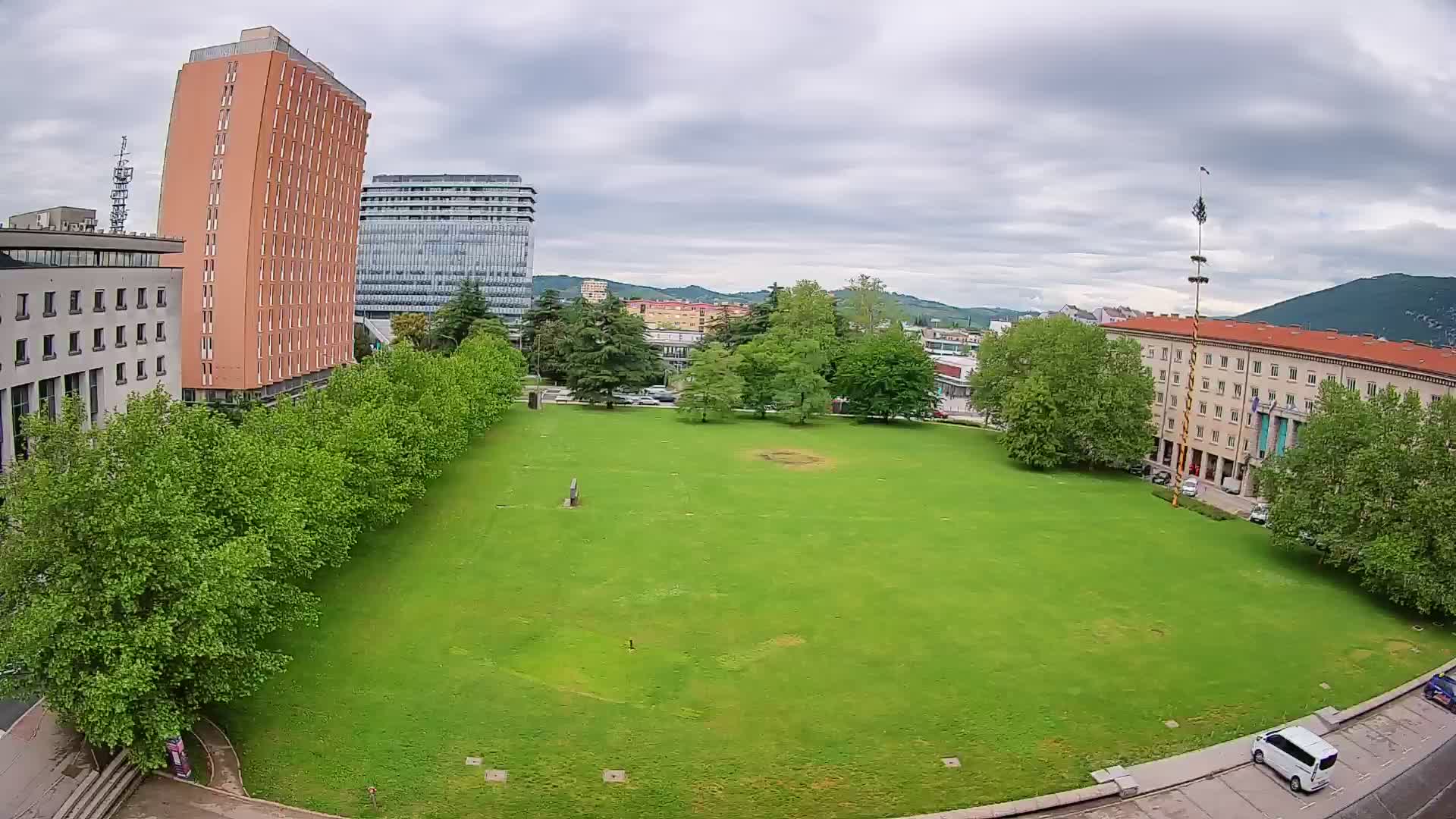 V Živo Nova Gorica Spletna kamera – Trg Edvarda Kardelja