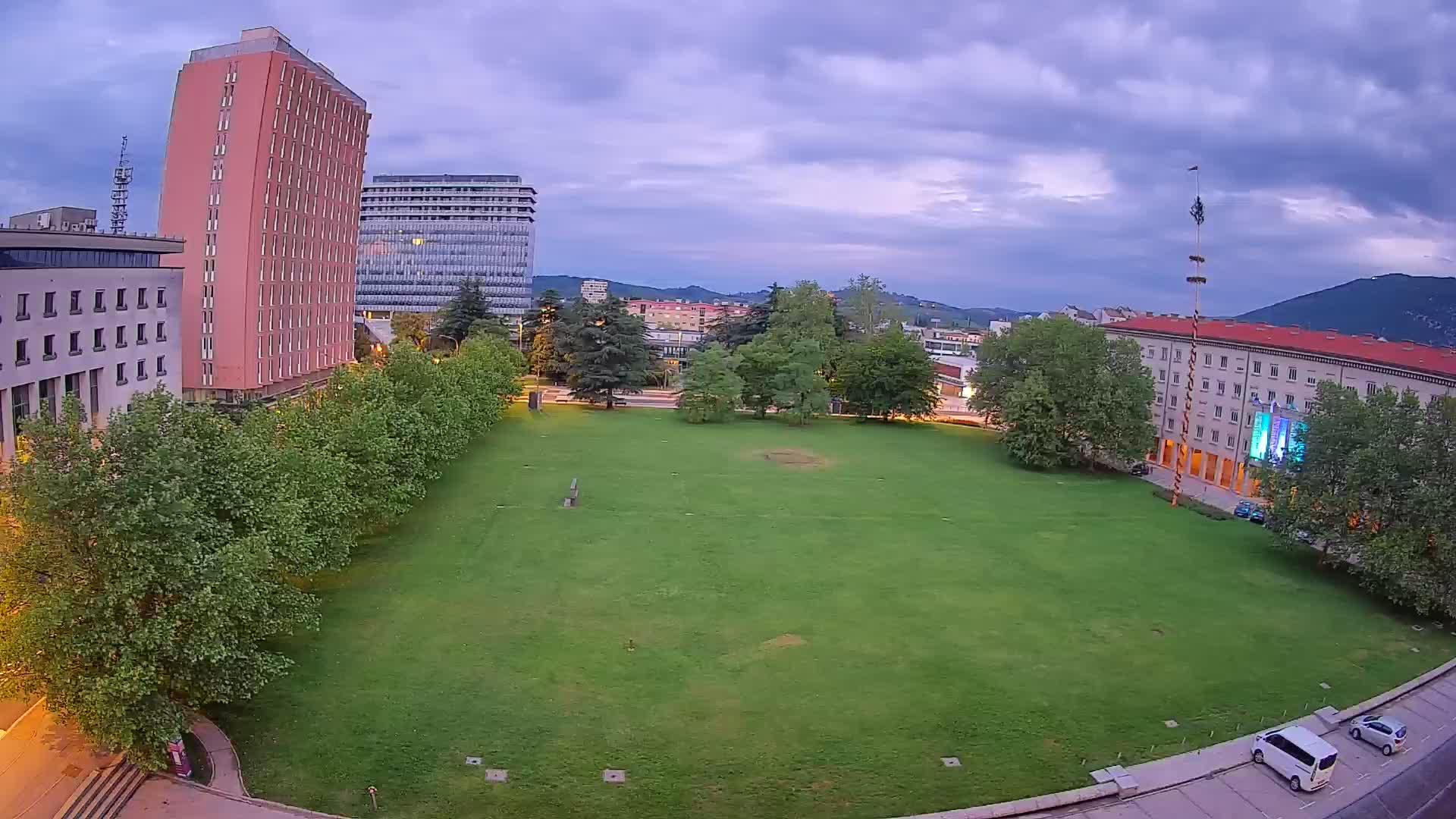 Web Kamera Trg Edvarda Kardelja | Nova Gorica