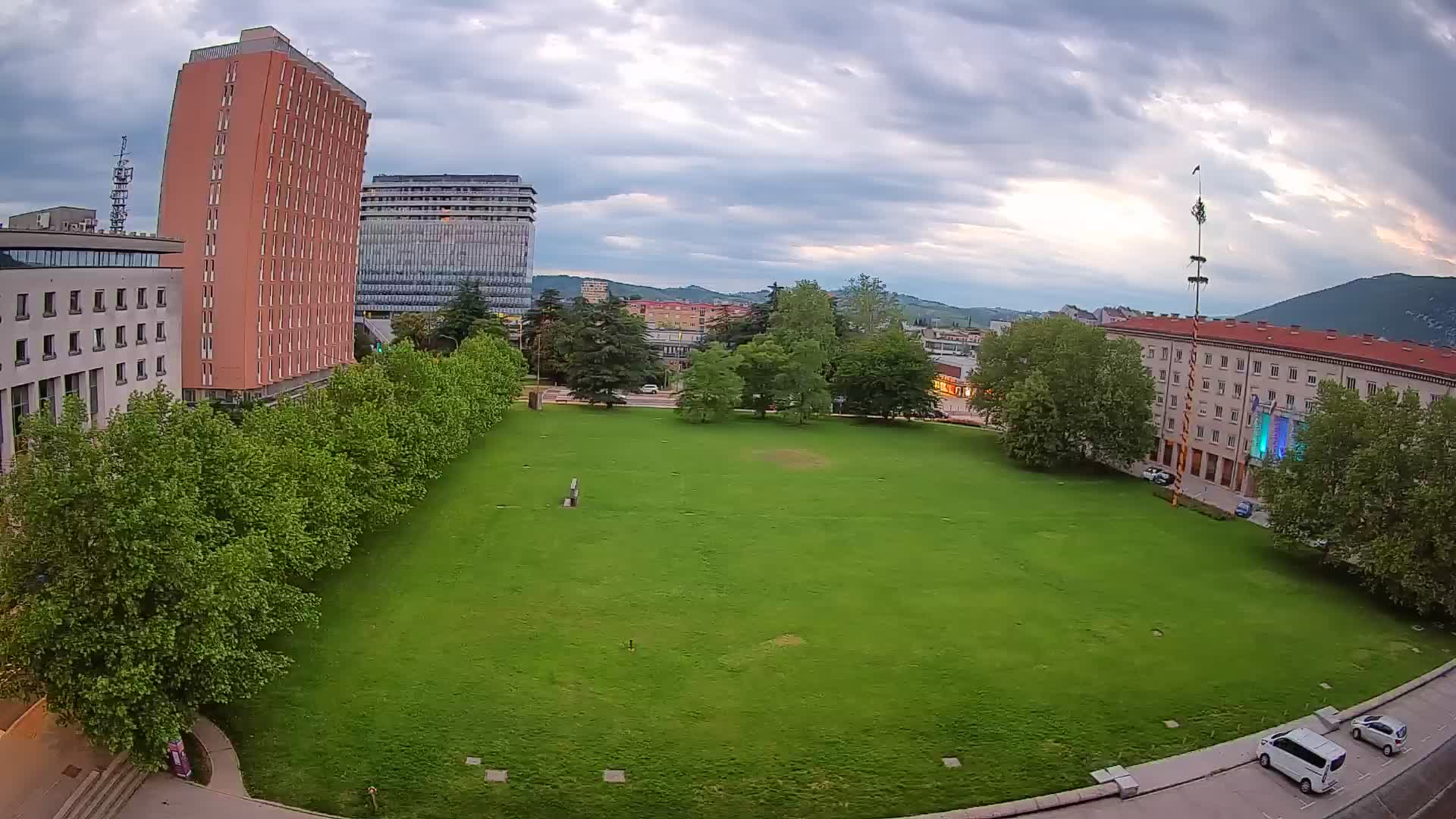 V Živo Nova Gorica Spletna kamera – Trg Edvarda Kardelja