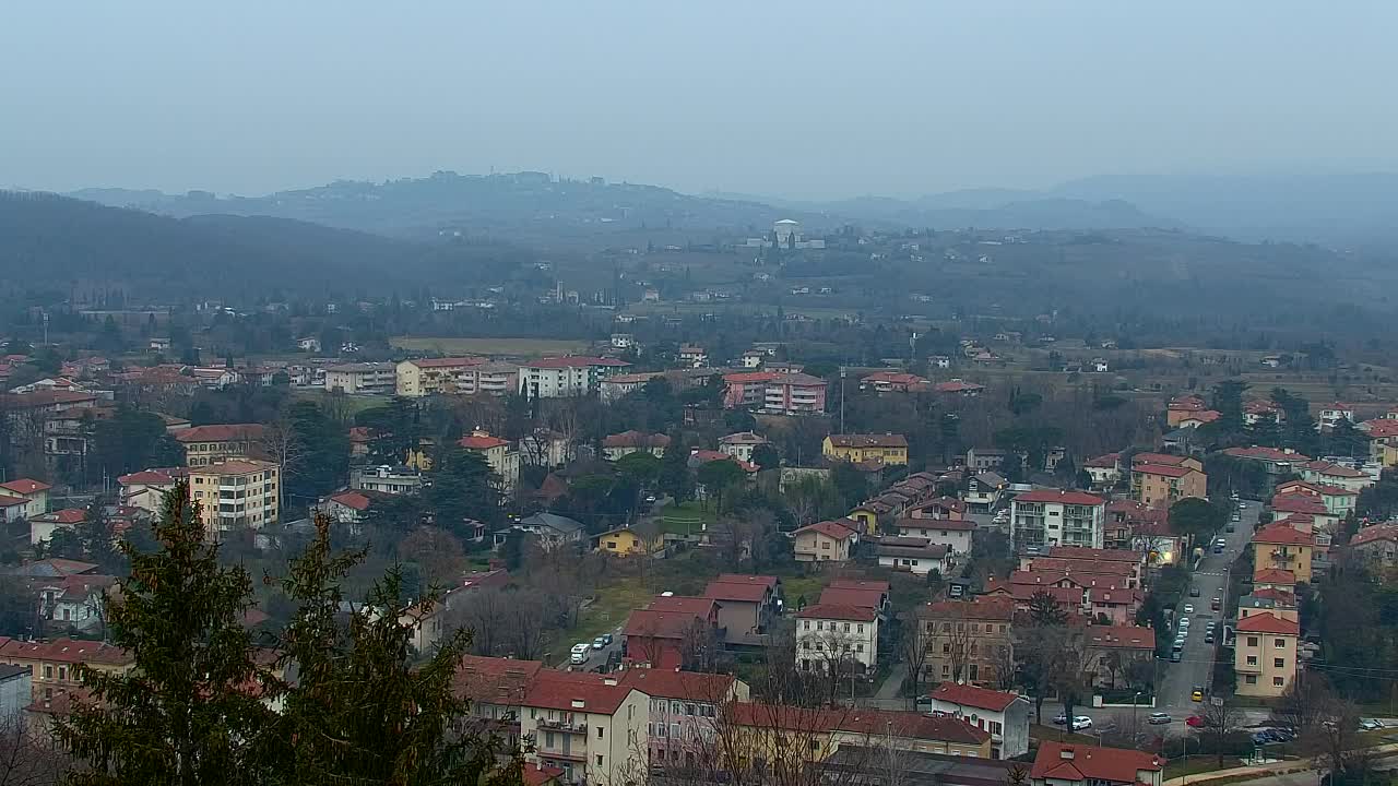 Nova Gorica i Gorica: Prekrasan Pogled iz Franjevačkog Samostana Kostanjevica