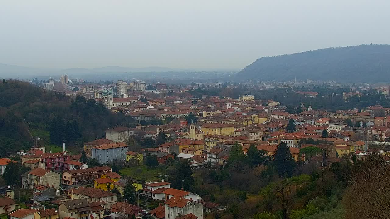 Nova Gorica i Gorica: Prekrasan Pogled iz Franjevačkog Samostana Kostanjevica