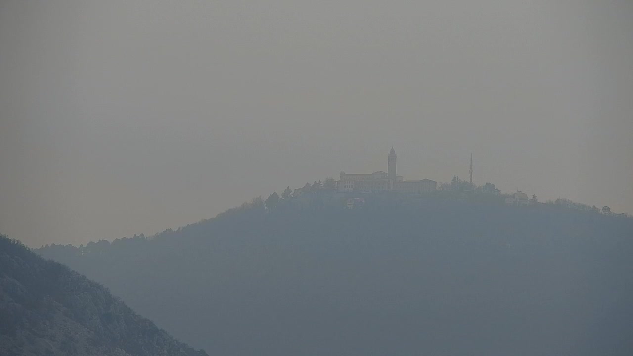 Nova Gorica e Gorizia: Panorama Mozzafiato dal Convento Francescano di Castagnevizza