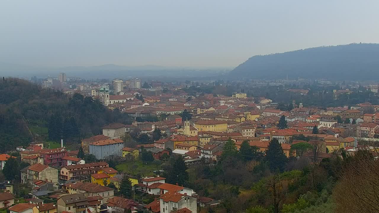 Nova Gorica e Gorizia: Panorama Mozzafiato dal Convento Francescano di Castagnevizza