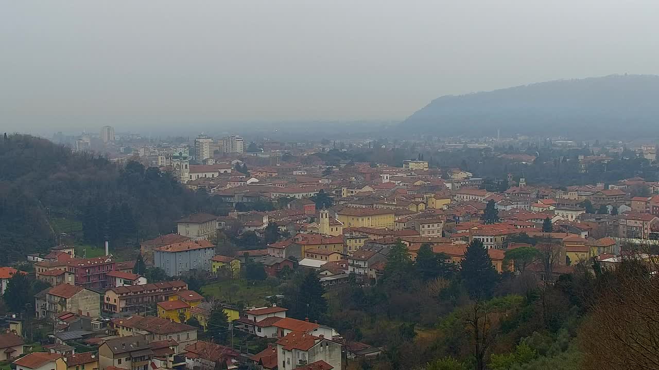 Nova Gorica i Gorica: Prekrasan Pogled iz Franjevačkog Samostana Kostanjevica