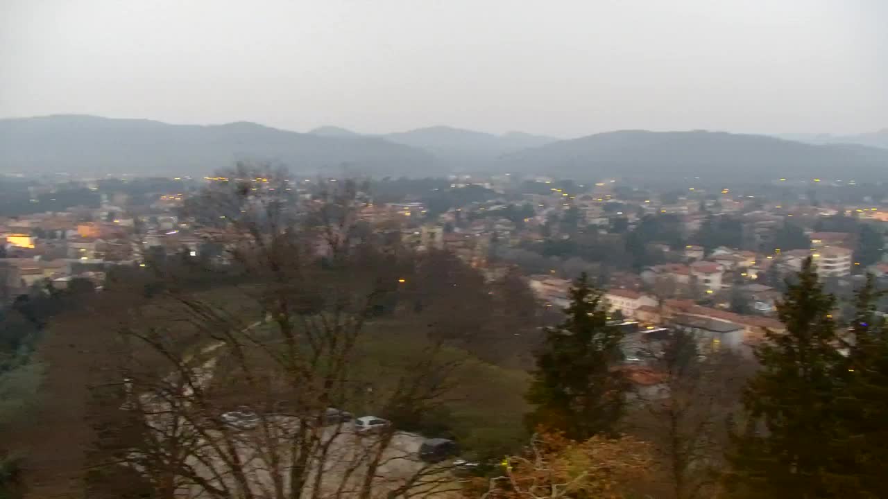 Nova Gorica y Gorizia: Impresionantes Vistas desde el Monasterio Franciscano de Kostanjevica