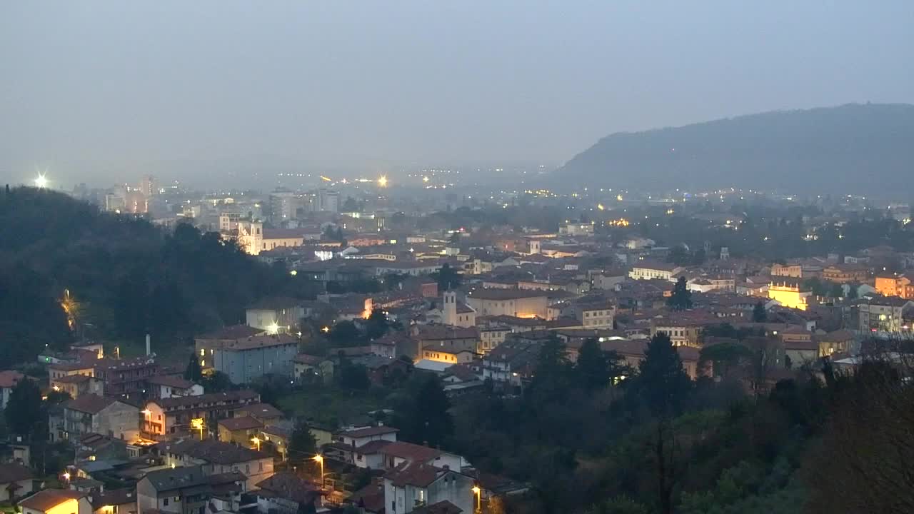 Nova Gorica e Gorizia: Panorama Mozzafiato dal Convento Francescano di Castagnevizza