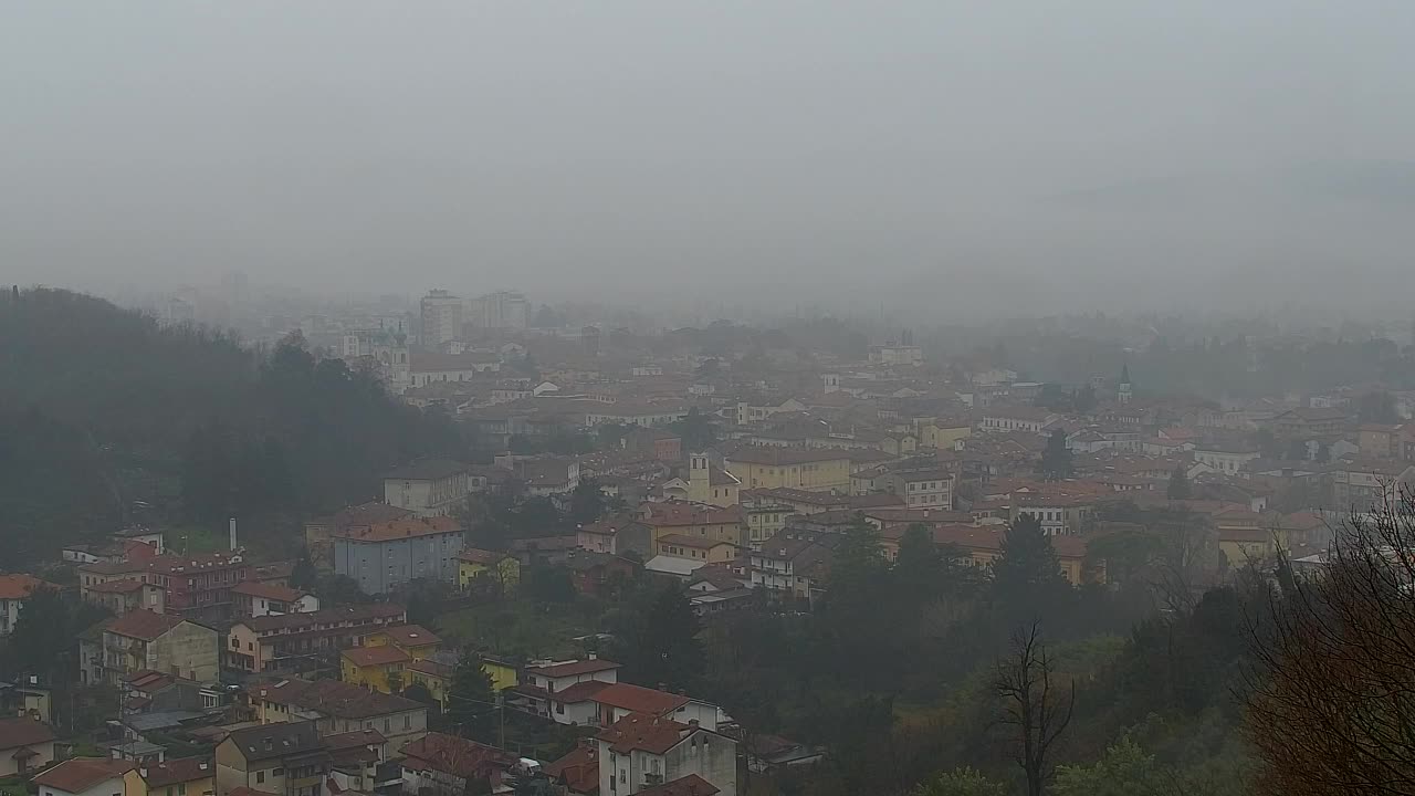 Nova Gorica e Gorizia: Panorama Mozzafiato dal Convento Francescano di Castagnevizza