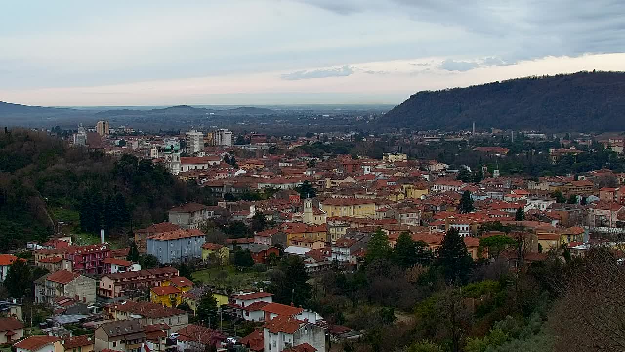 Nova Gorica und Görz: Atemberaubende Aussicht vom Franziskanerkloster Kostanjevica