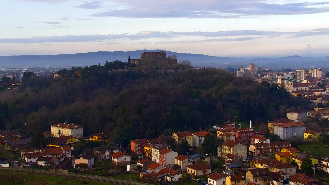 Nova Gorica und Görz: Atemberaubende Aussicht vom Franziskanerkloster Kostanjevica