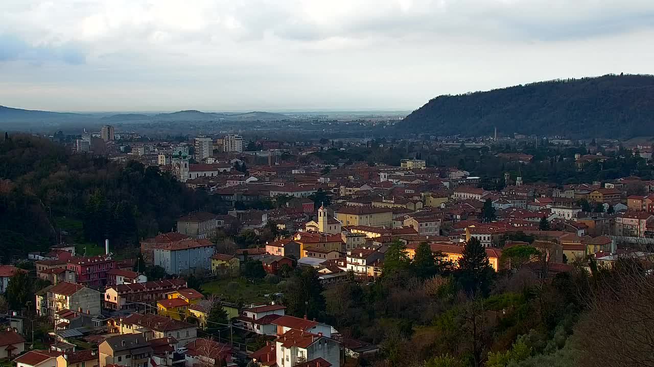 Nova Gorica et Gorizia : Vue Imprenable depuis le Monastère Franciscain de Kostanjevica