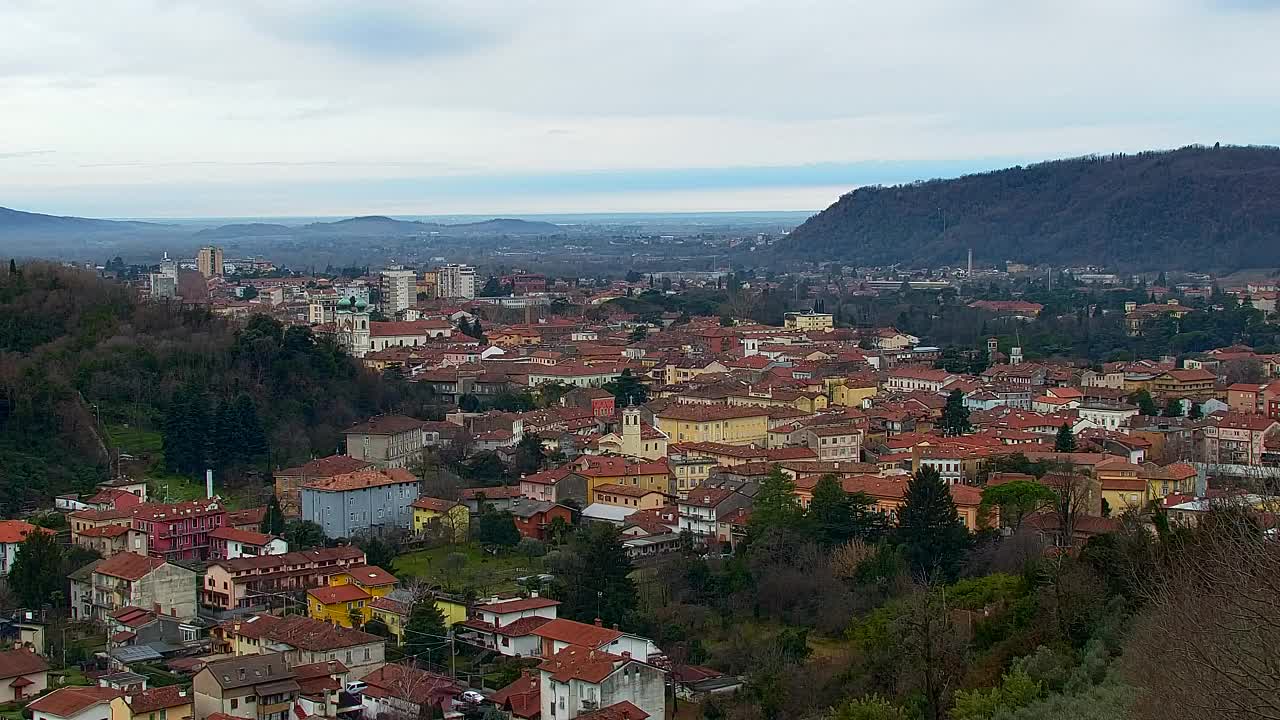 Nova Gorica i Gorica: Prekrasan Pogled iz Franjevačkog Samostana Kostanjevica