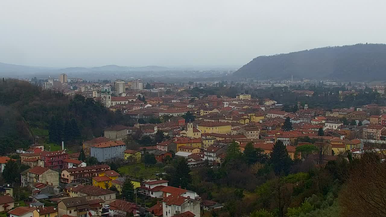 Nova Gorica i Gorica: Prekrasan Pogled iz Franjevačkog Samostana Kostanjevica