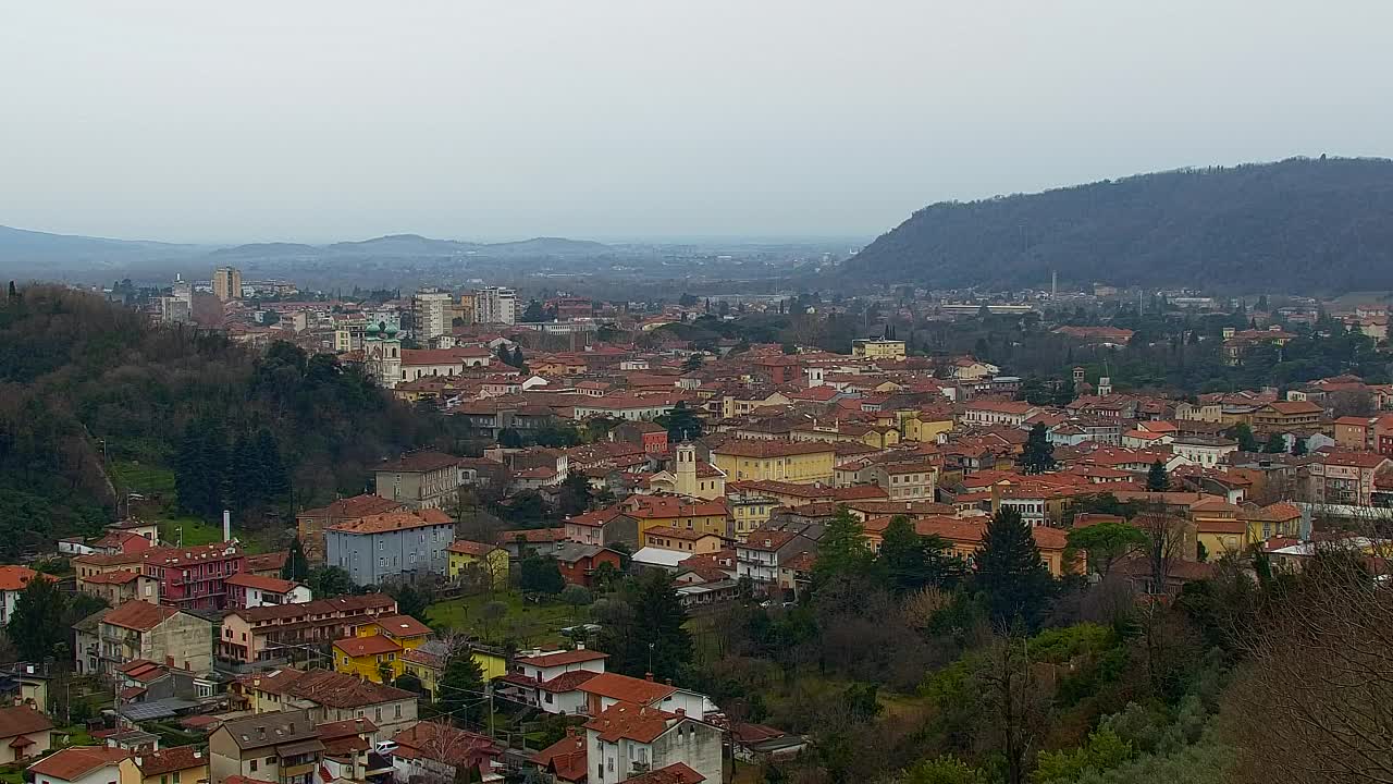 Nova Gorica e Gorizia: Panorama Mozzafiato dal Convento Francescano di Castagnevizza