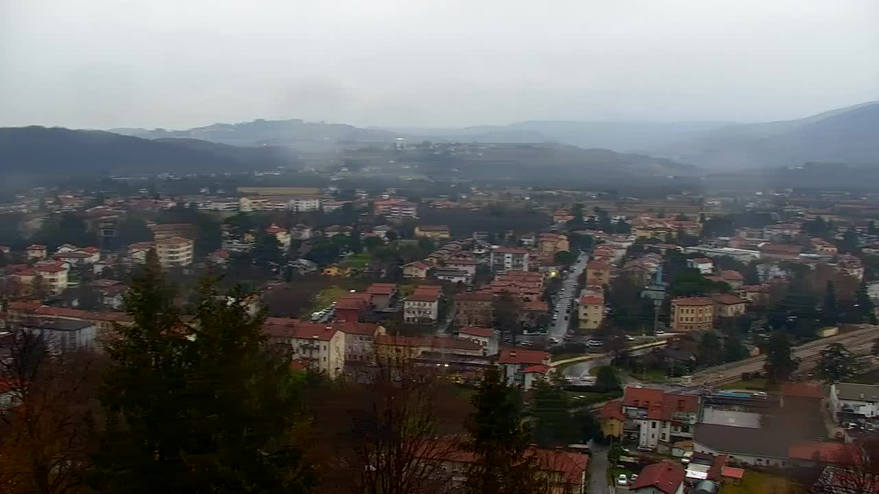 Nova Gorica e Gorizia: Panorama Mozzafiato dal Convento Francescano di Castagnevizza