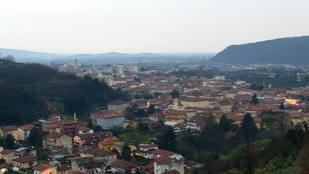 Nova Gorica und Görz: Atemberaubende Aussicht vom Franziskanerkloster Kostanjevica