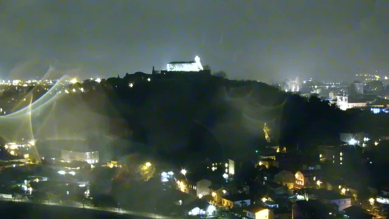 Nova Gorica y Gorizia: Impresionantes Vistas desde el Monasterio Franciscano de Kostanjevica