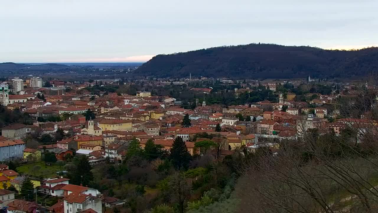 Nova Gorica et Gorizia : Vue Imprenable depuis le Monastère Franciscain de Kostanjevica