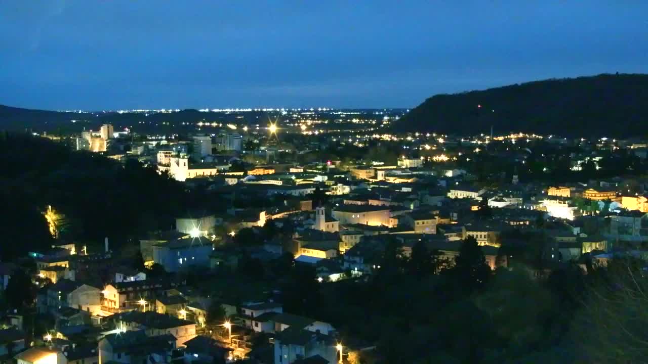 Nova Gorica y Gorizia: Impresionantes Vistas desde el Monasterio Franciscano de Kostanjevica