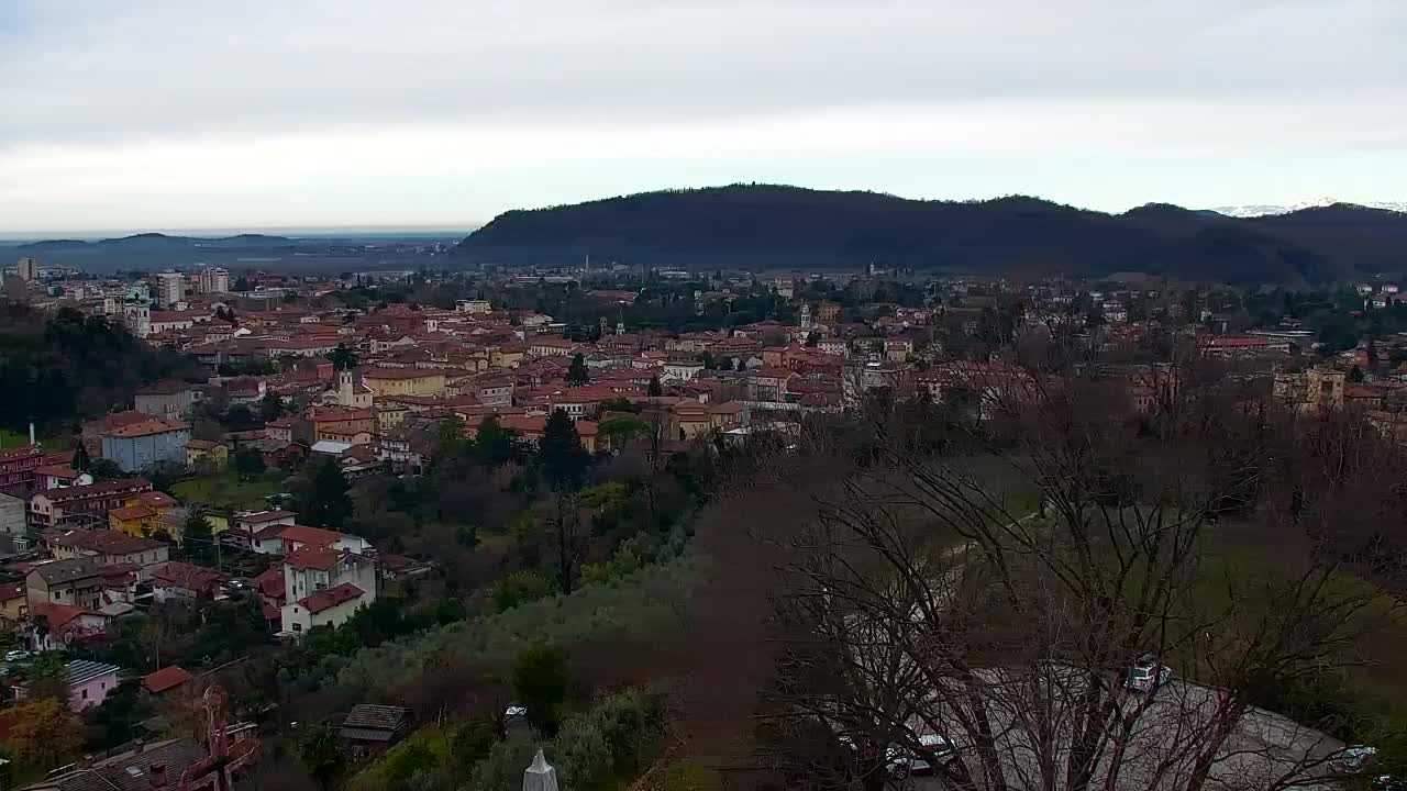 Nova Gorica i Gorica: Prekrasan Pogled iz Franjevačkog Samostana Kostanjevica