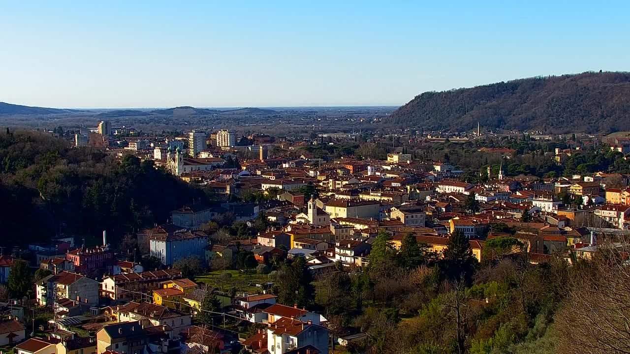 Nova Gorica i Gorica: Prekrasan Pogled iz Franjevačkog Samostana Kostanjevica