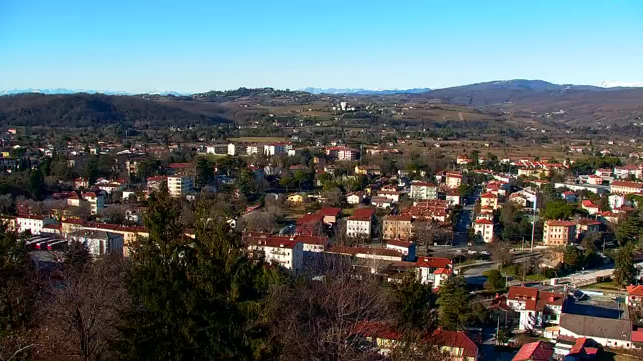 Nova Gorica i Gorica: Prekrasan Pogled iz Franjevačkog Samostana Kostanjevica