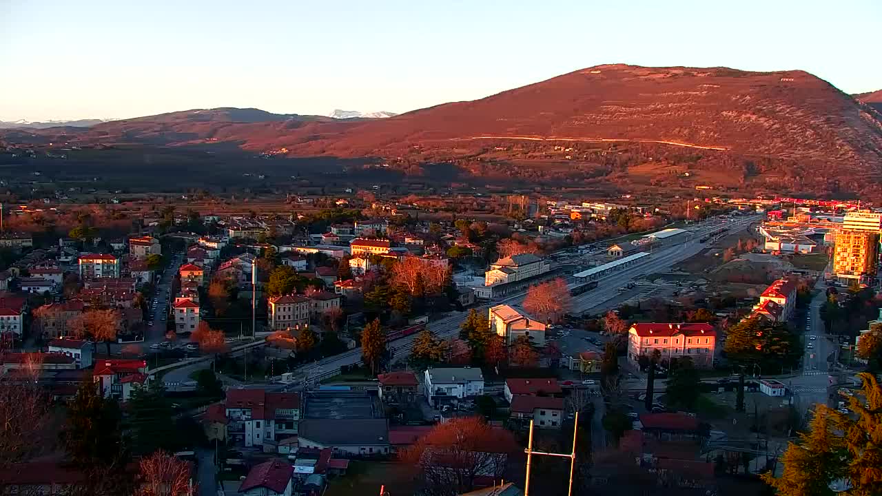 Nova Gorica in Gorica: Čudovit Razgled iz Frančiškanskega Samostana Kostanjevica