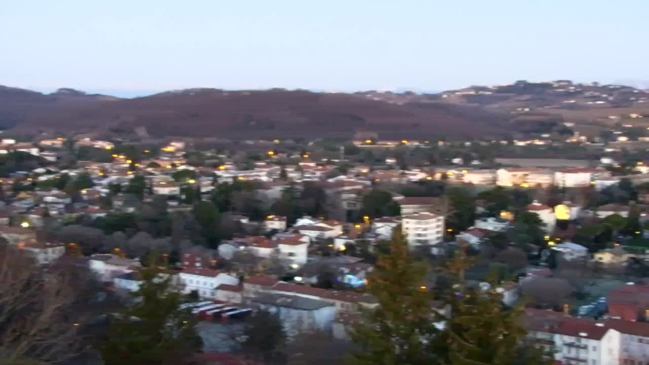 Nova Gorica y Gorizia: Impresionantes Vistas desde el Monasterio Franciscano de Kostanjevica