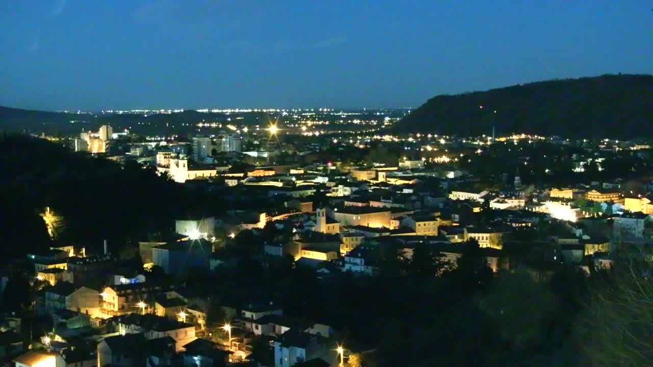 Nova Gorica y Gorizia: Impresionantes Vistas desde el Monasterio Franciscano de Kostanjevica