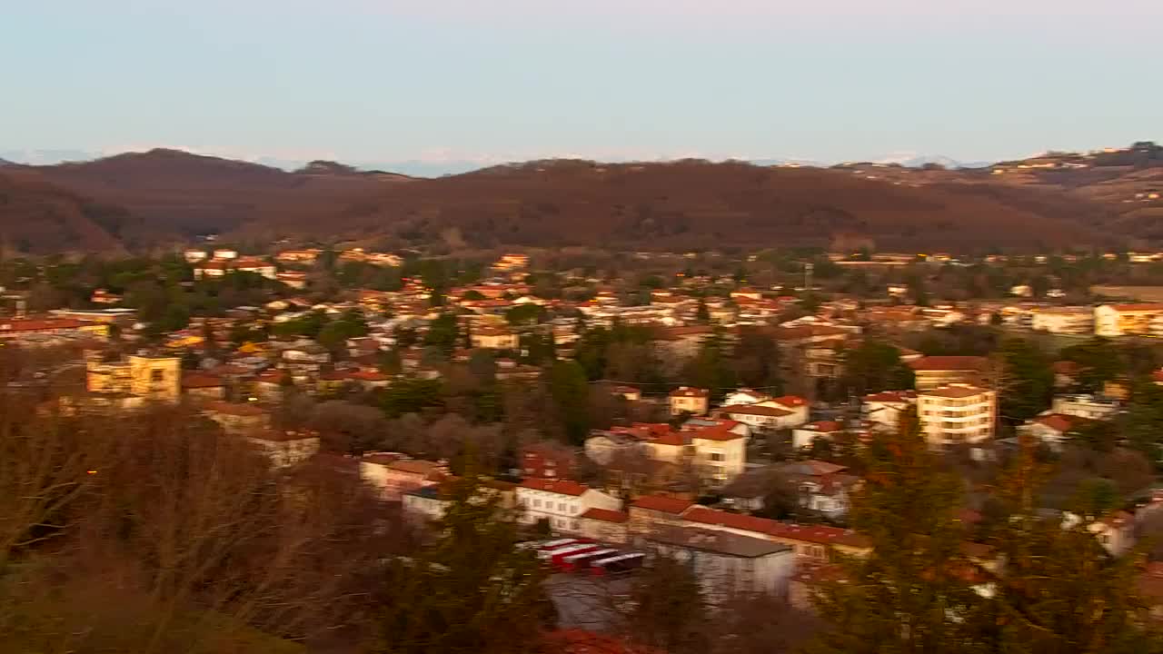 Nova Gorica und Görz: Atemberaubende Aussicht vom Franziskanerkloster Kostanjevica