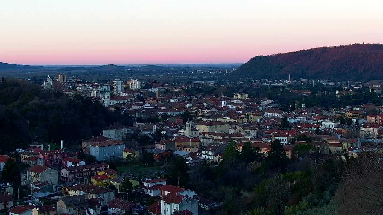 Nova Gorica in Gorica: Čudovit Razgled iz Frančiškanskega Samostana Kostanjevica